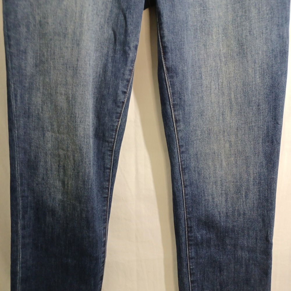 Women's KUT from the Kloth Carrie Boyfriend Medium Wash Jeans in a Size 6 - Picture 4 of 13
